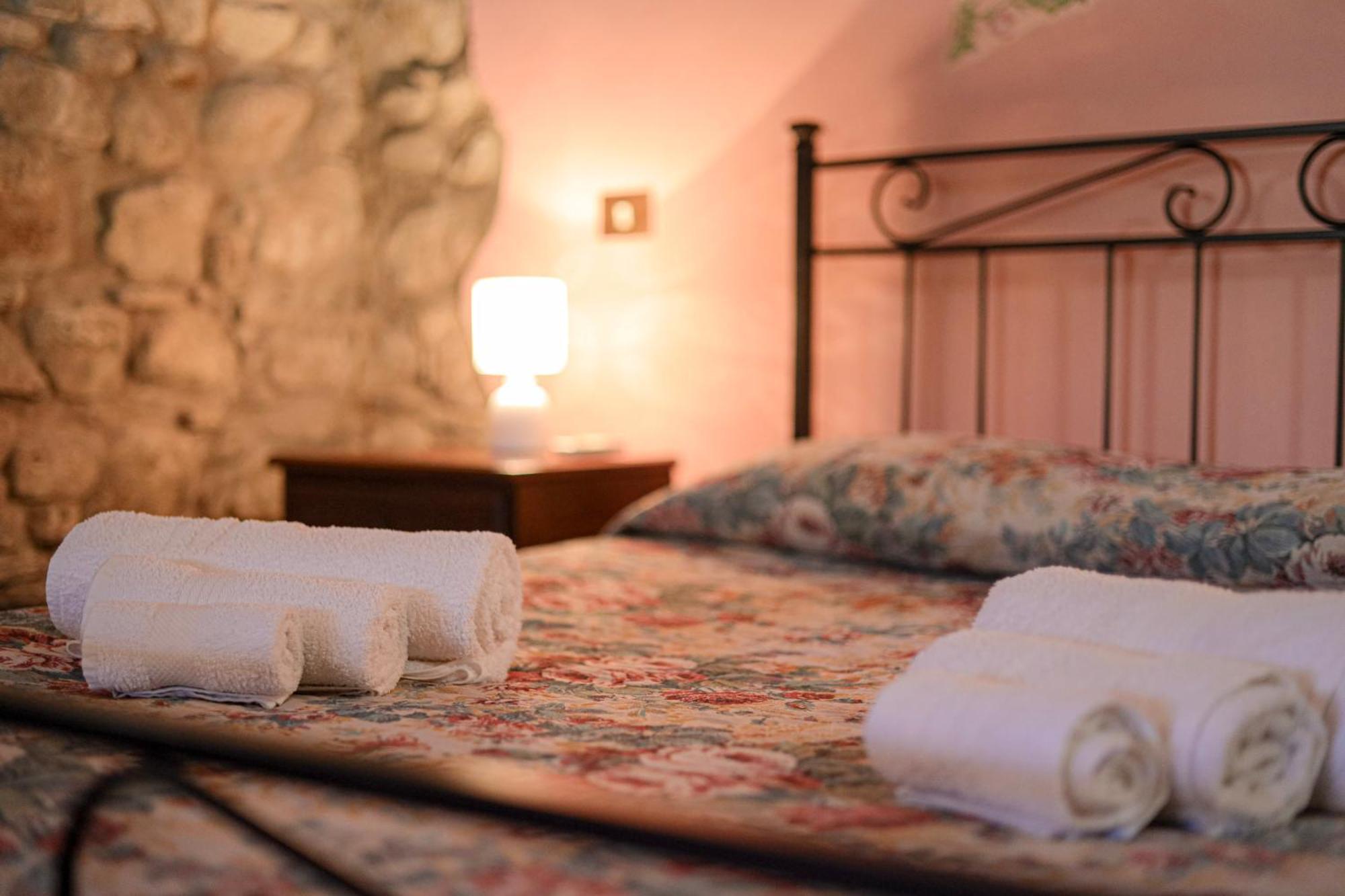 Agriturismo Il Pozzo Casal Velino Kültér fotó